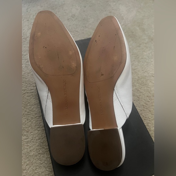 Banana Republic,flat close shoes,Used 1 time only - Picture 2 of 5